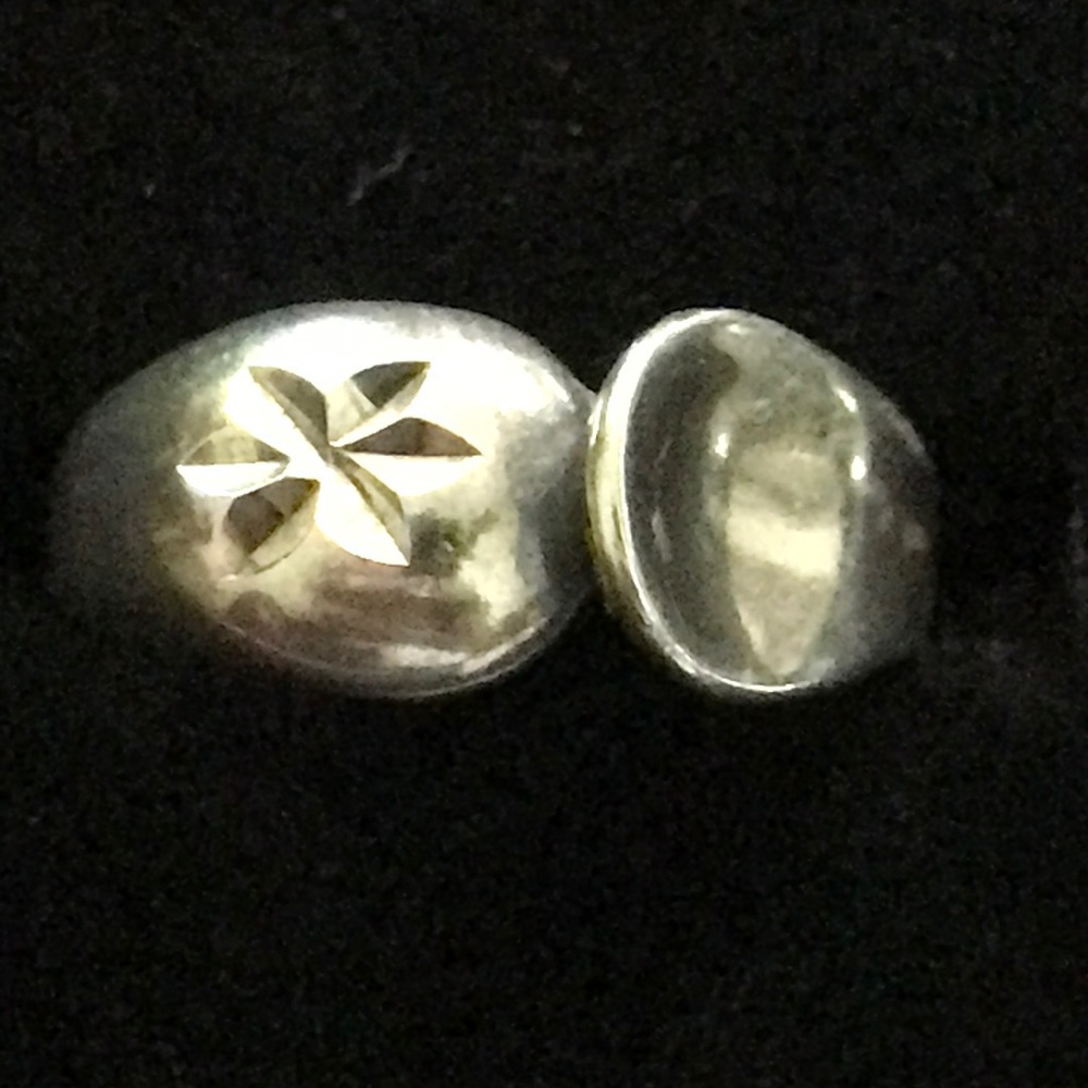 Vintage 925 Solid Sterling Silver Wavy Ring Sz 7.5 - image 1